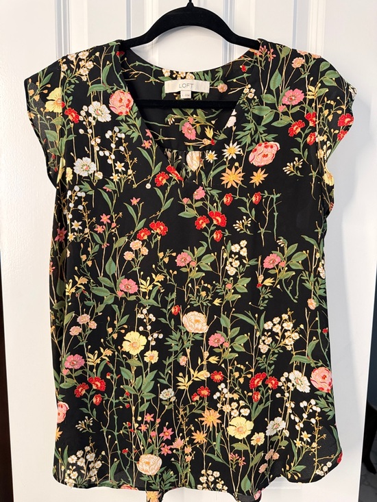 LOFT Tops - LOFT Black Floral Cap-Sleeve V-Neck Blouse with Pink and Red Flowers